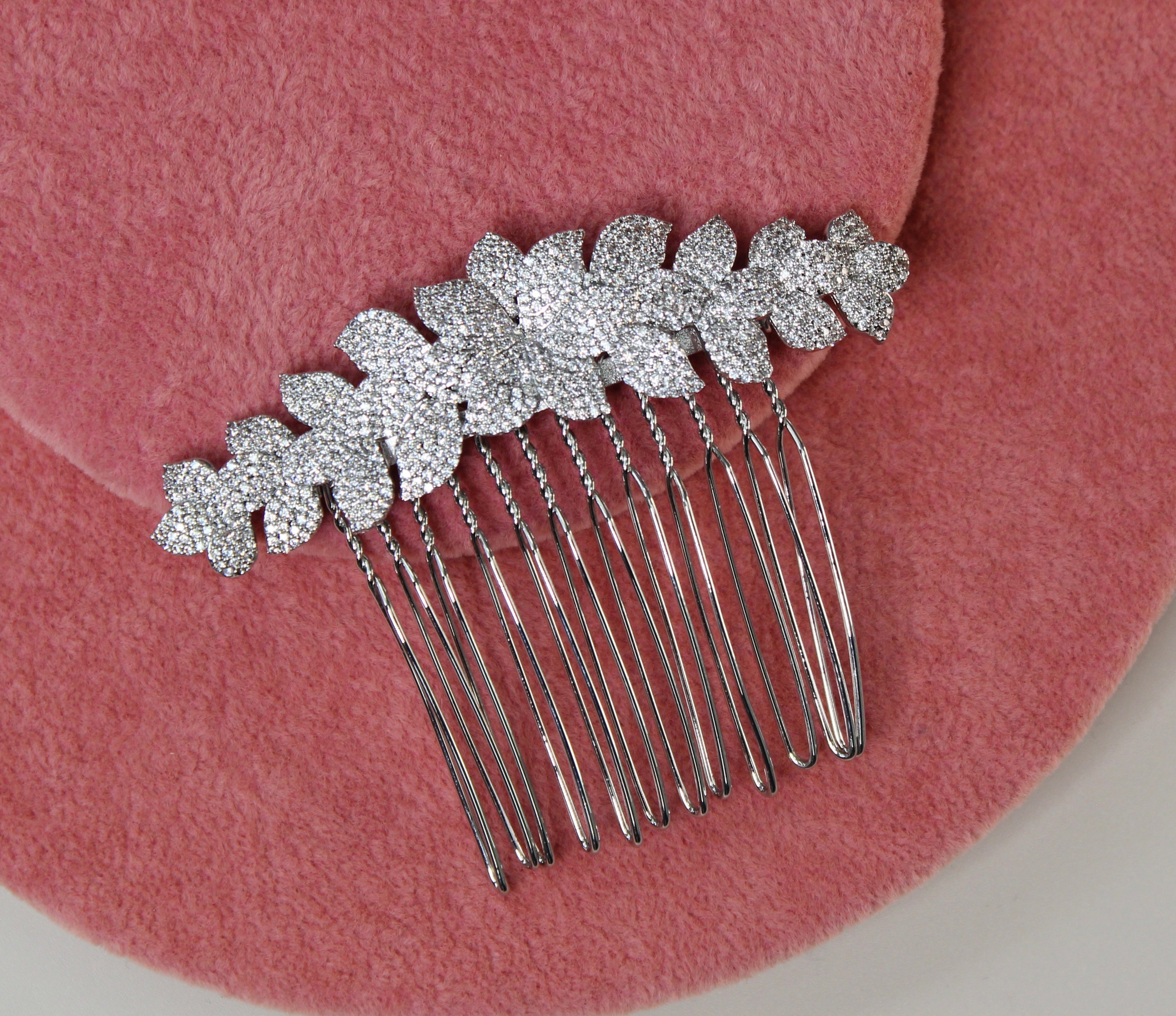 NOEMIE - Simulated Diamonds Hair Comb