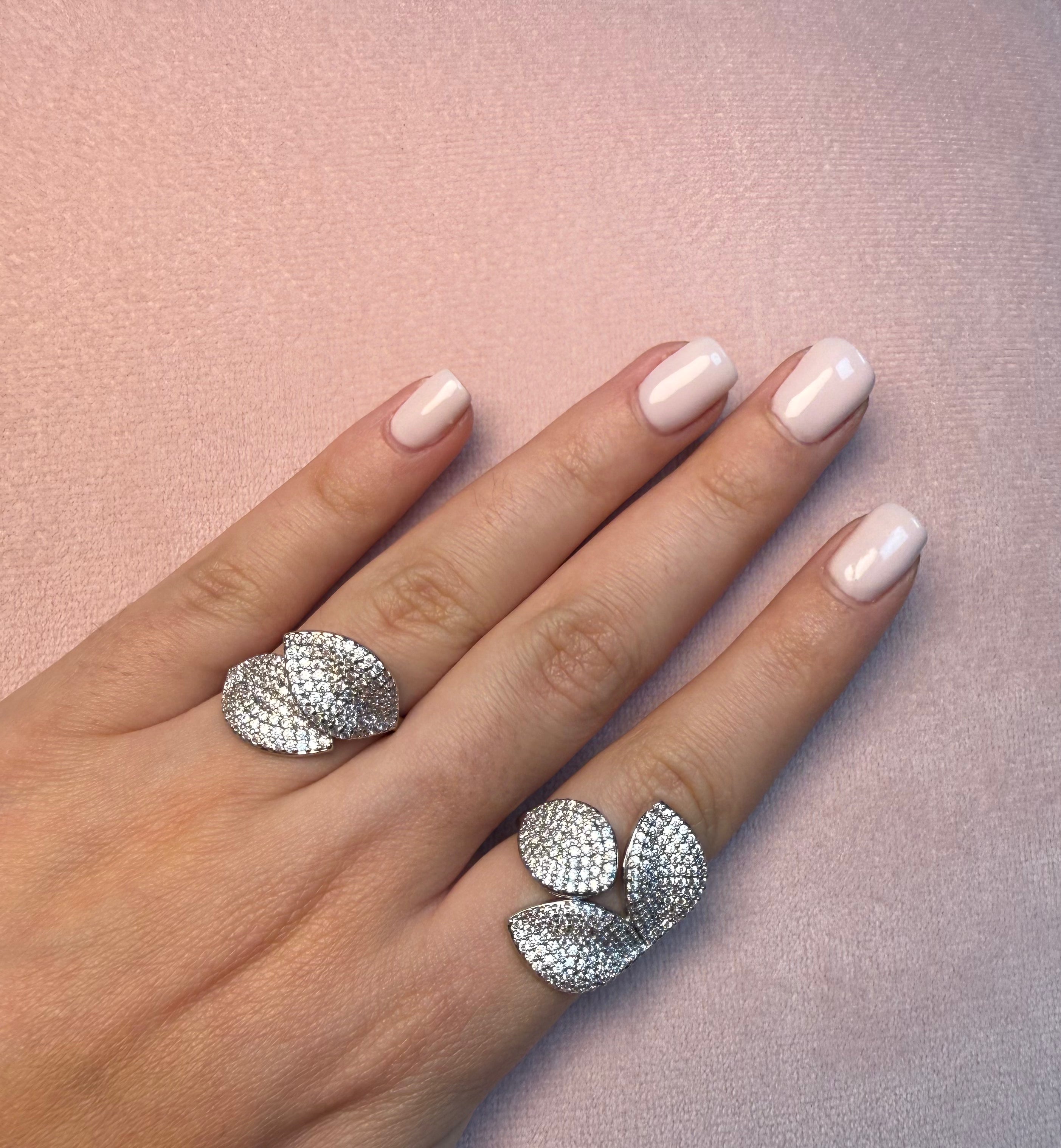 PETAL RING