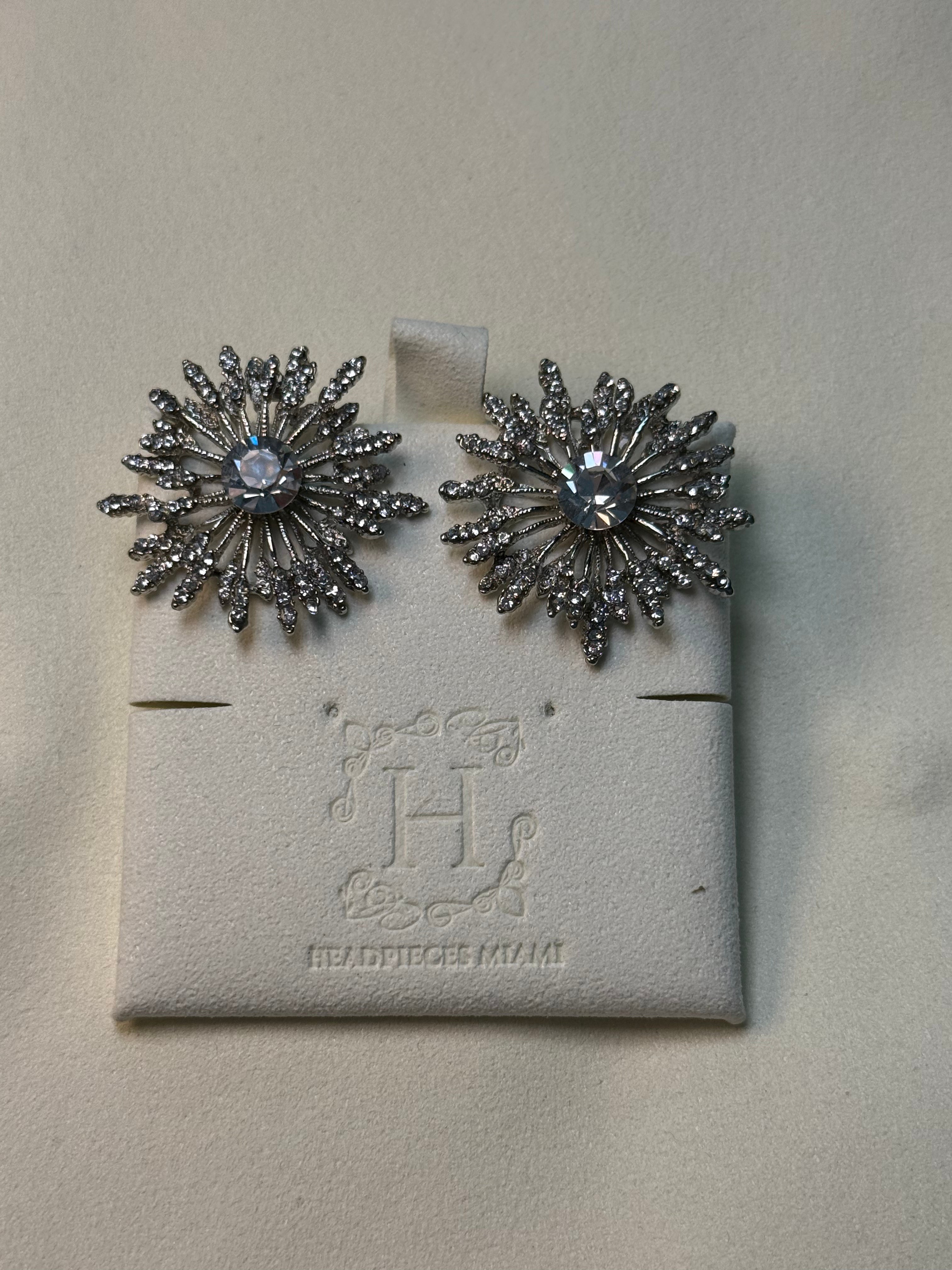 STARBUST STUD EARRINGS