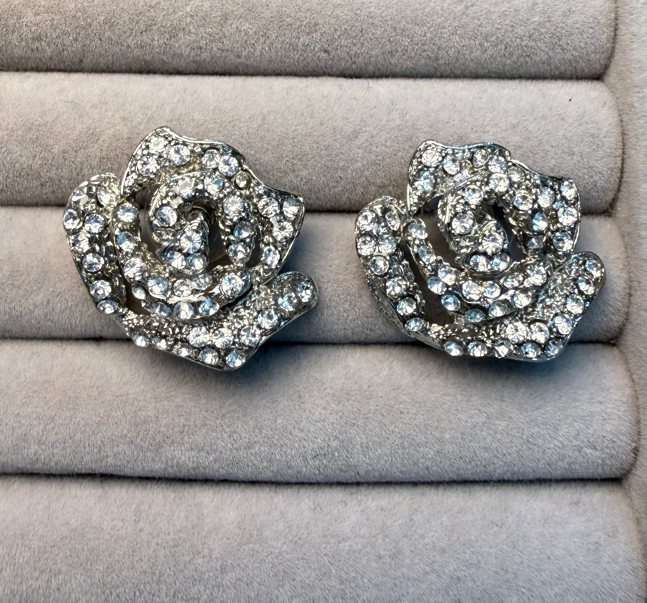 CRYSTAL ROSE EARRINGS