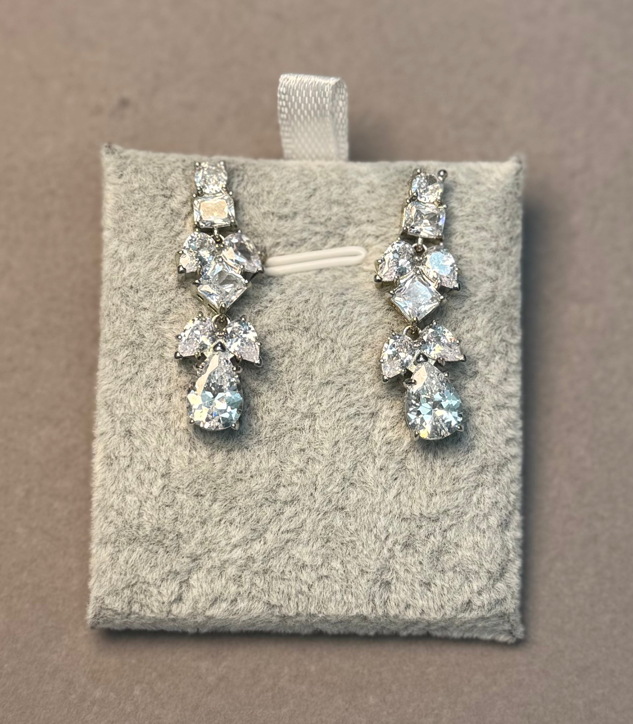 DIAMOND WATERFALL EARRING