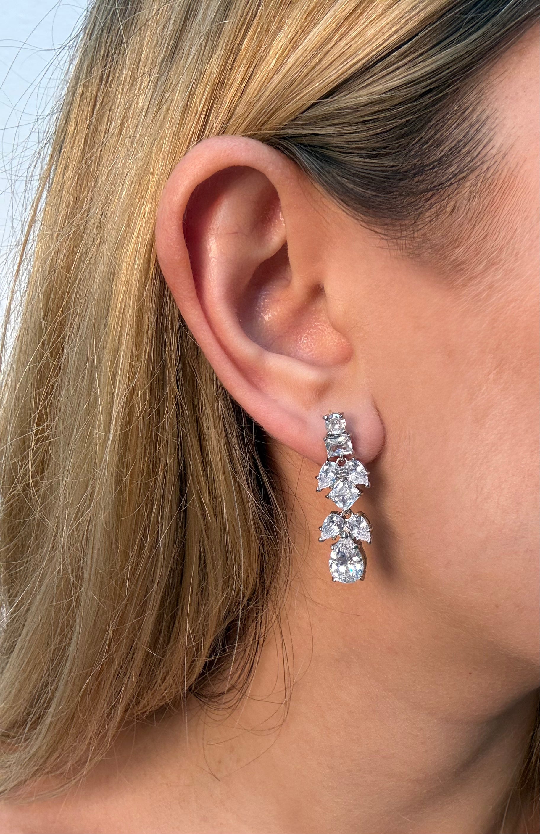 DIAMOND WATERFALL EARRING