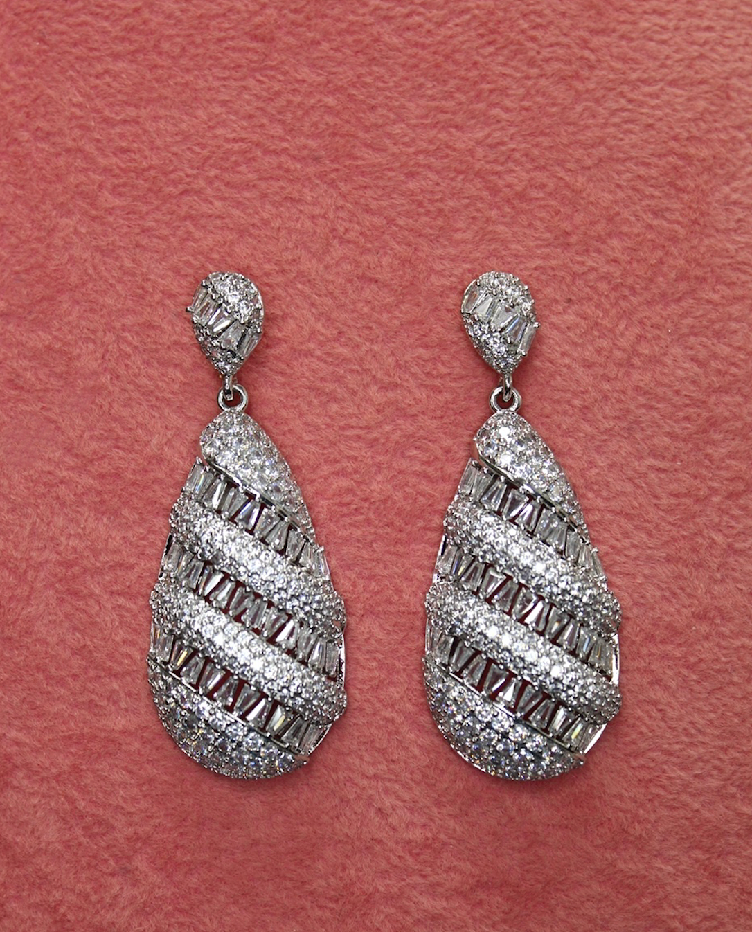 LORRAINE - Simulated Diamonds Earrings -RTS