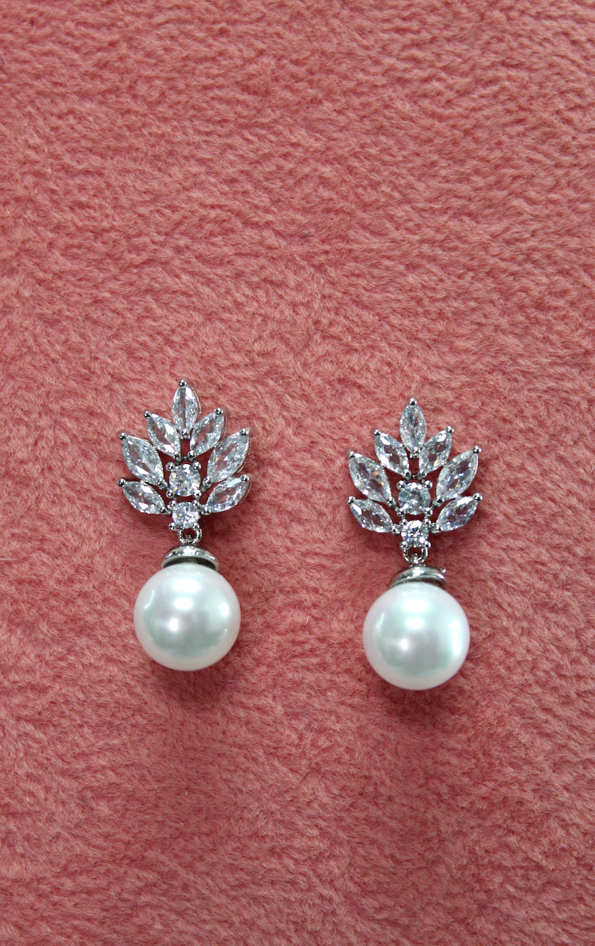 ROXANE - Simulated Diamonds and Pearls Earrings -RTS