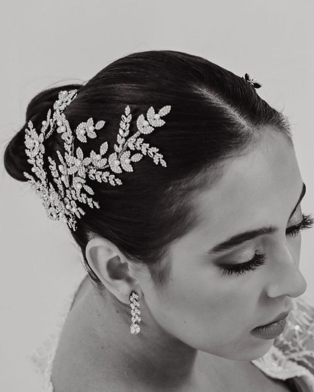 CORINNE - Swarovski Crystals and Pearls Bridal Hair Wings