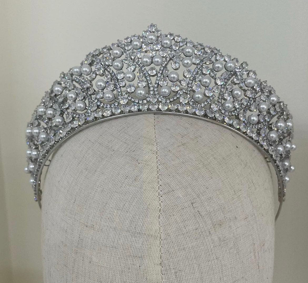 LUCY - Swarovski Crystals and Pearls Tiara -RTS